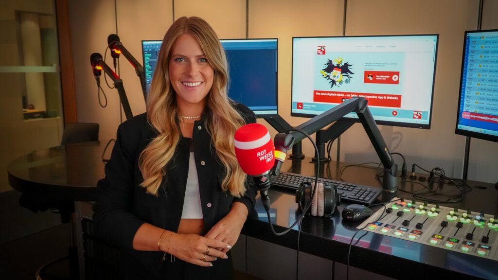Moderatorin Nina Schachinger