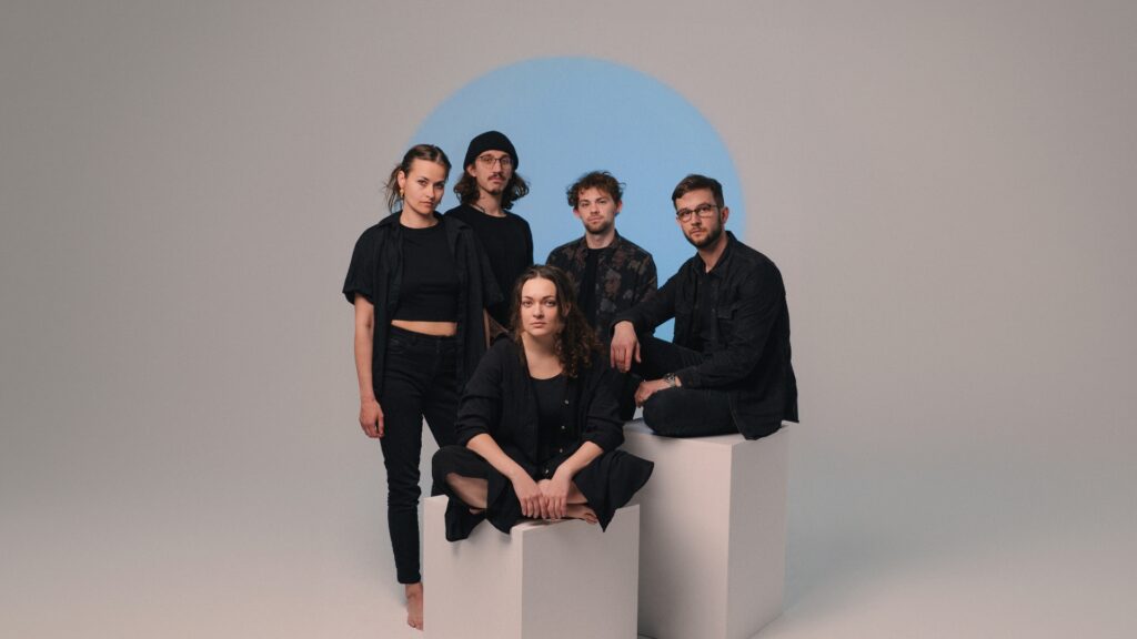 Band Dis Is Marketa