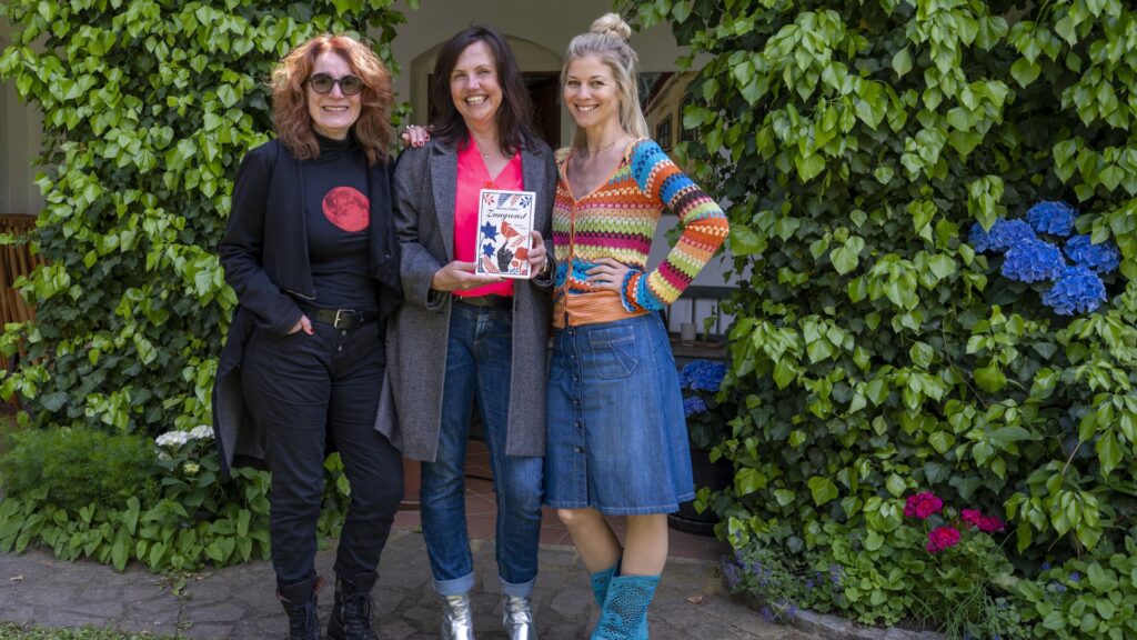 Martina Parker mit Hilde Dalike &