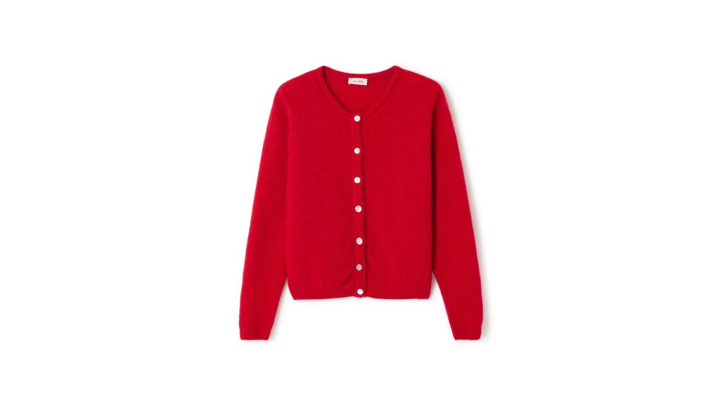 Rote Weste mit Knöpfen