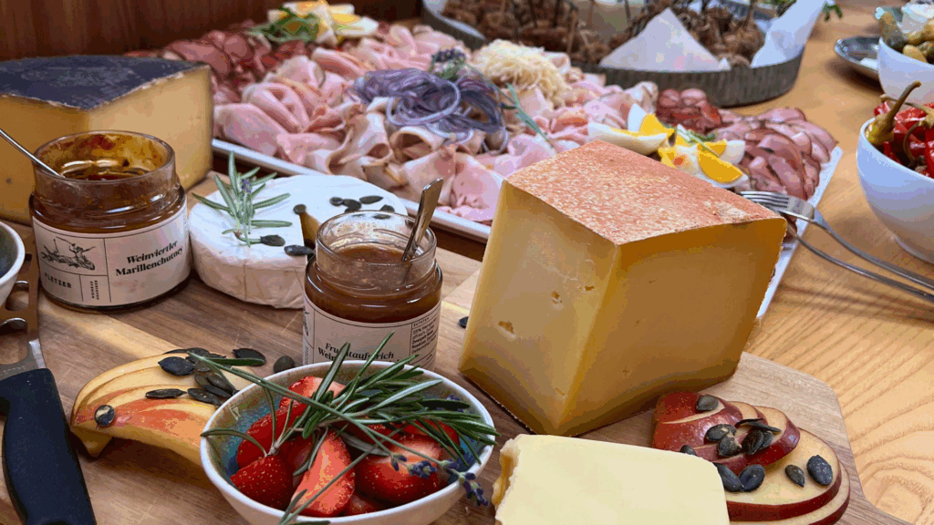 Buffet beim Heurigen Pletzer im Haugsdorf