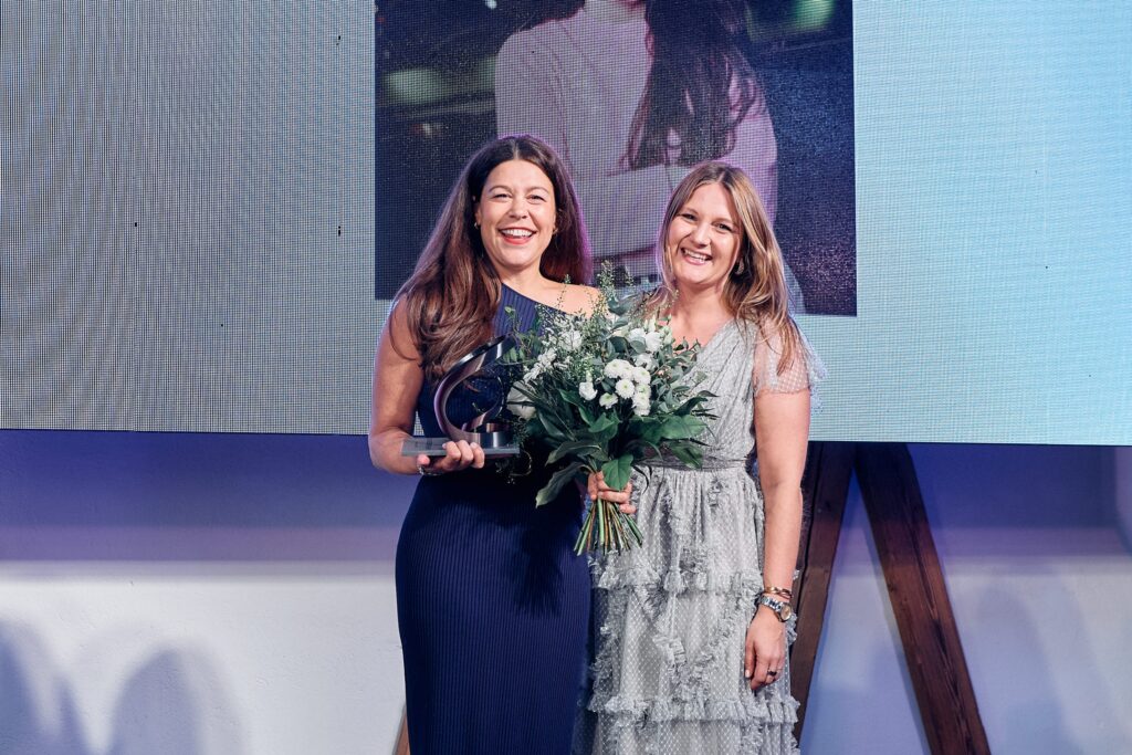 Verena Titze mit Lisa Staltner